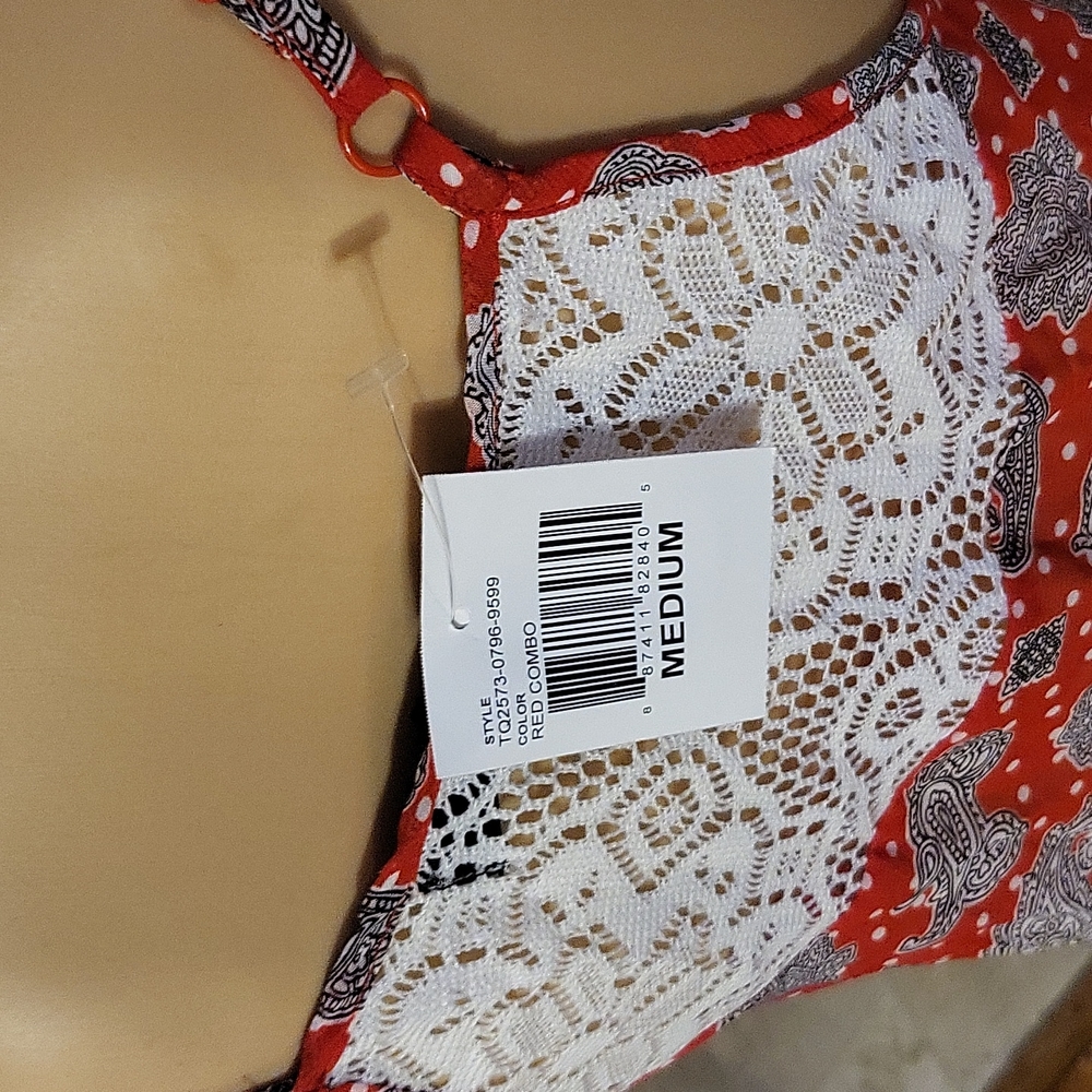 Almost Famous Sz M Tank Top NWT - Picture 5 of 8